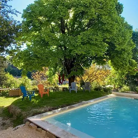 Du Tilleul - Charme, Confort Et Piscine