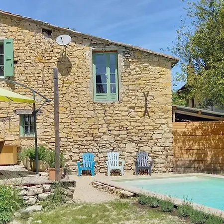 Couette-café Du Tilleul - Charme, Confort Et Piscine *